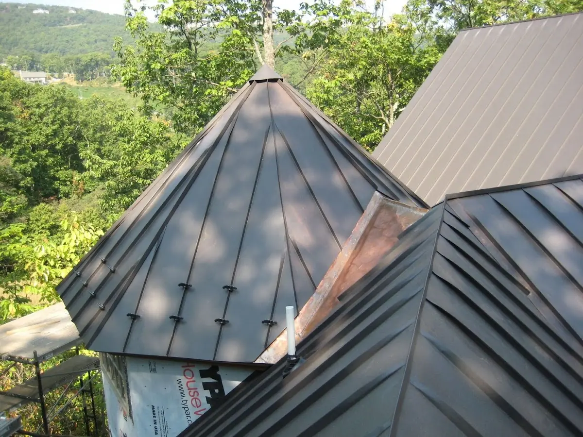 Professional Roof Tarp Installation by Craftsman Roofing in Lyncourt